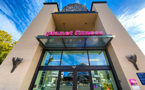 planet fitness pasadena photos