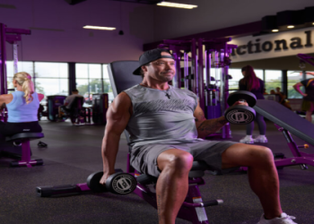 is planet fitness open on holidays