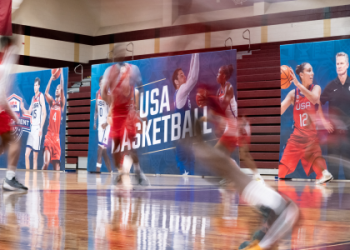 is la fitness open on july 4