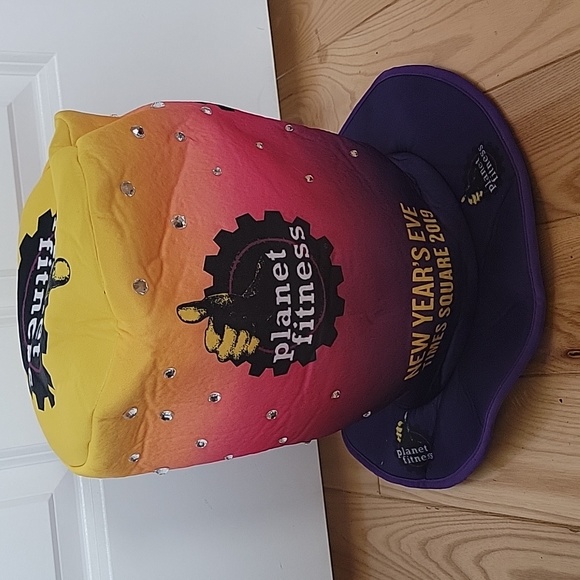 planet fitness hats