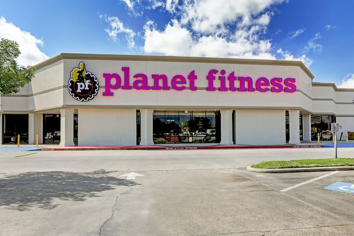 planet fitness pasadena photos