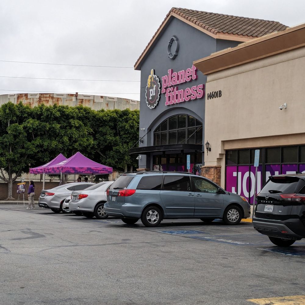 planet fitness in downey california