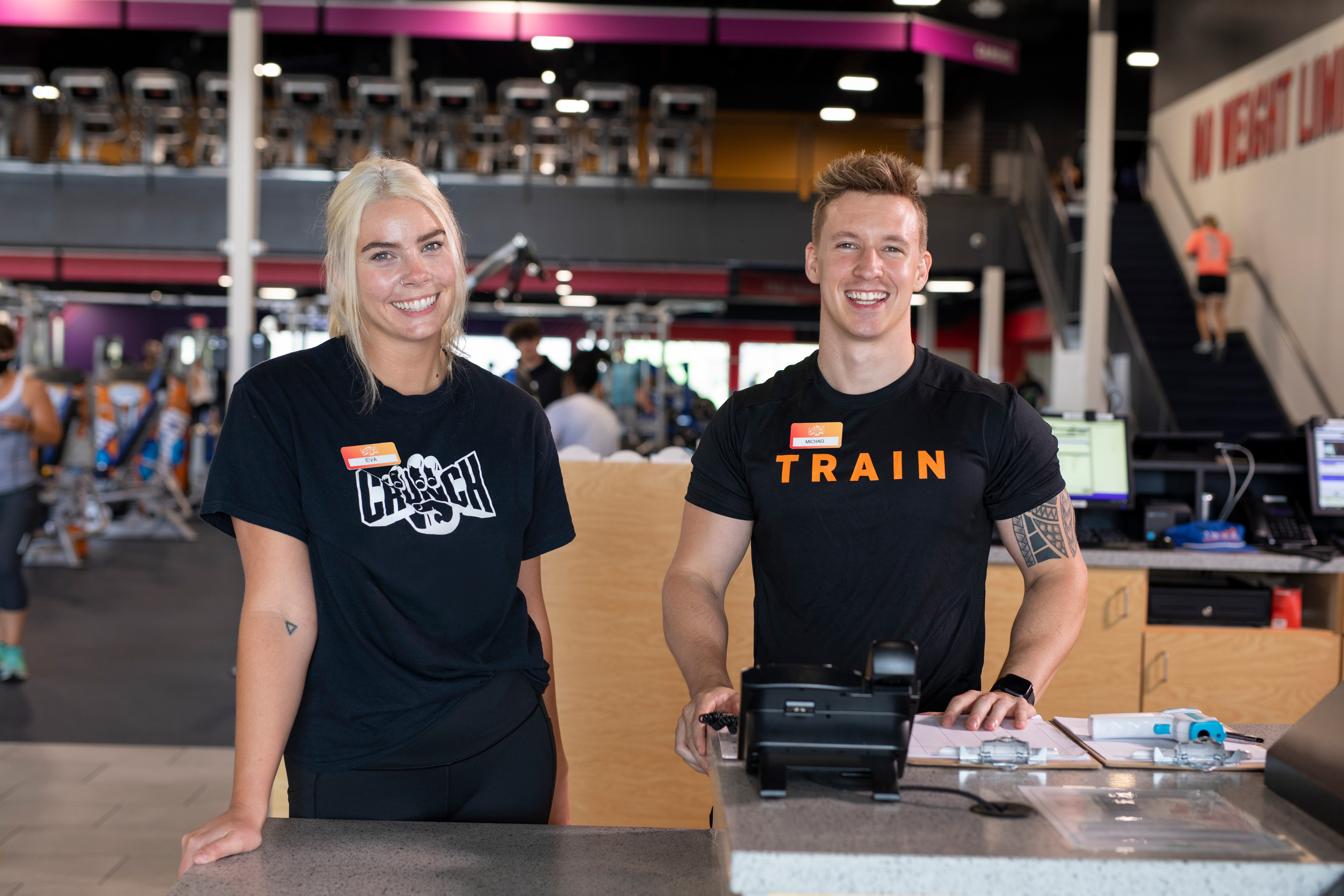 contact crunch fitness