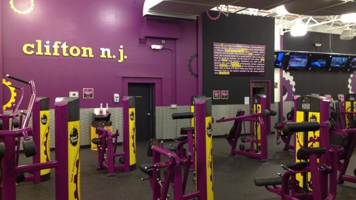 planet fitness clifton hours