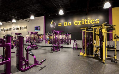 is planet fitness getting free weights