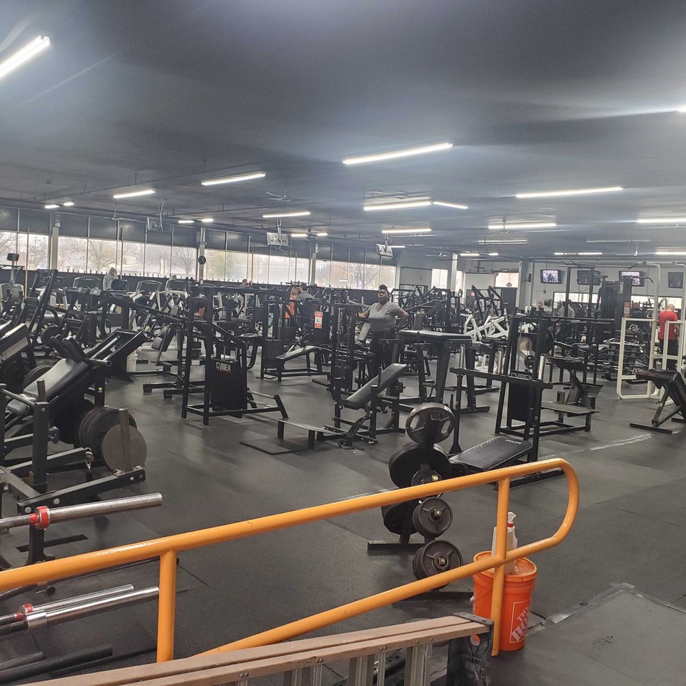 planet fitness lincoln park