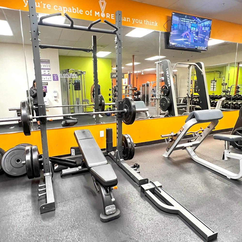 free trial gym membership near me