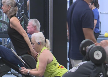 crunch fitness hours new year’s day