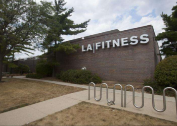 is la fitness closing