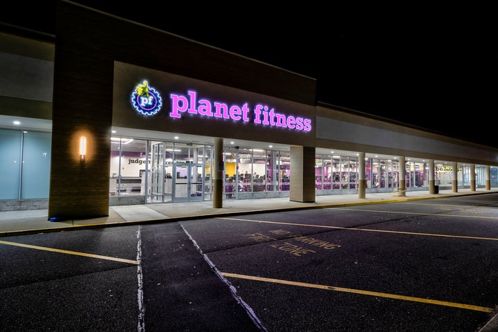 planet fitness shirley