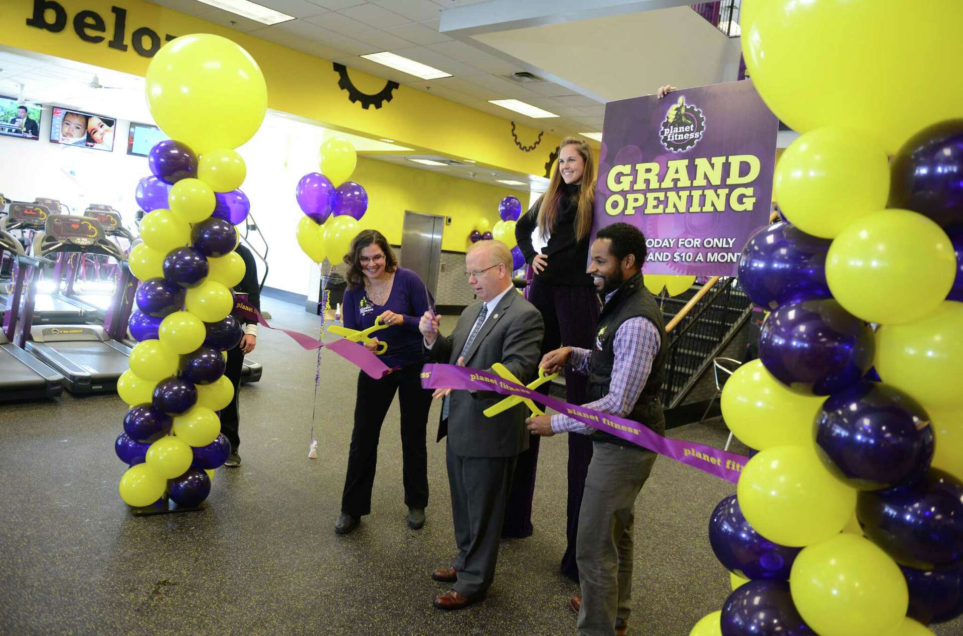 planet fitness grand opening