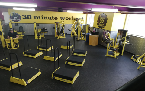 planet fitness locations chicago