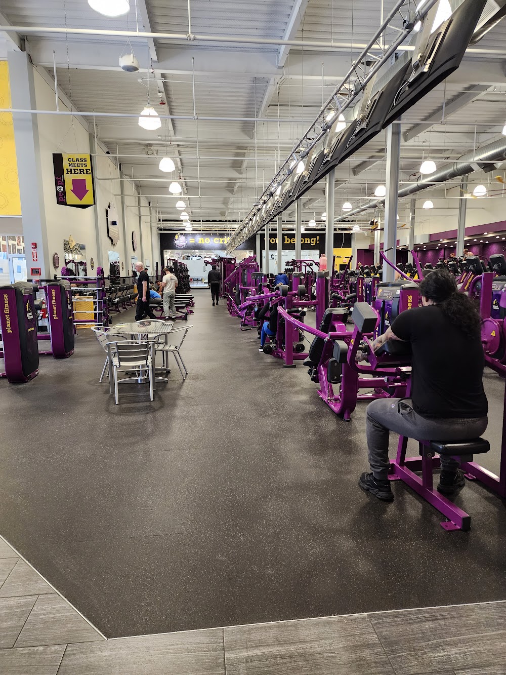 planet fitness holyoke ma