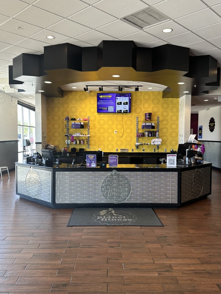 planet fitness western avenue